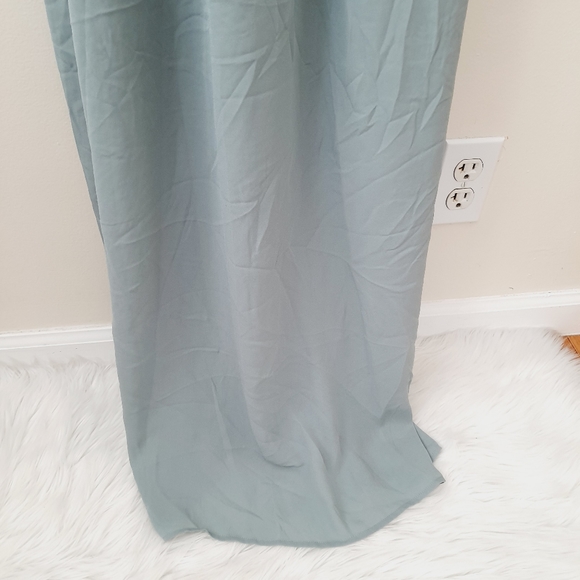 🌿 Show Me Your MuMu Kendall Maxi Dresssilver sage - Picture 8 of 8